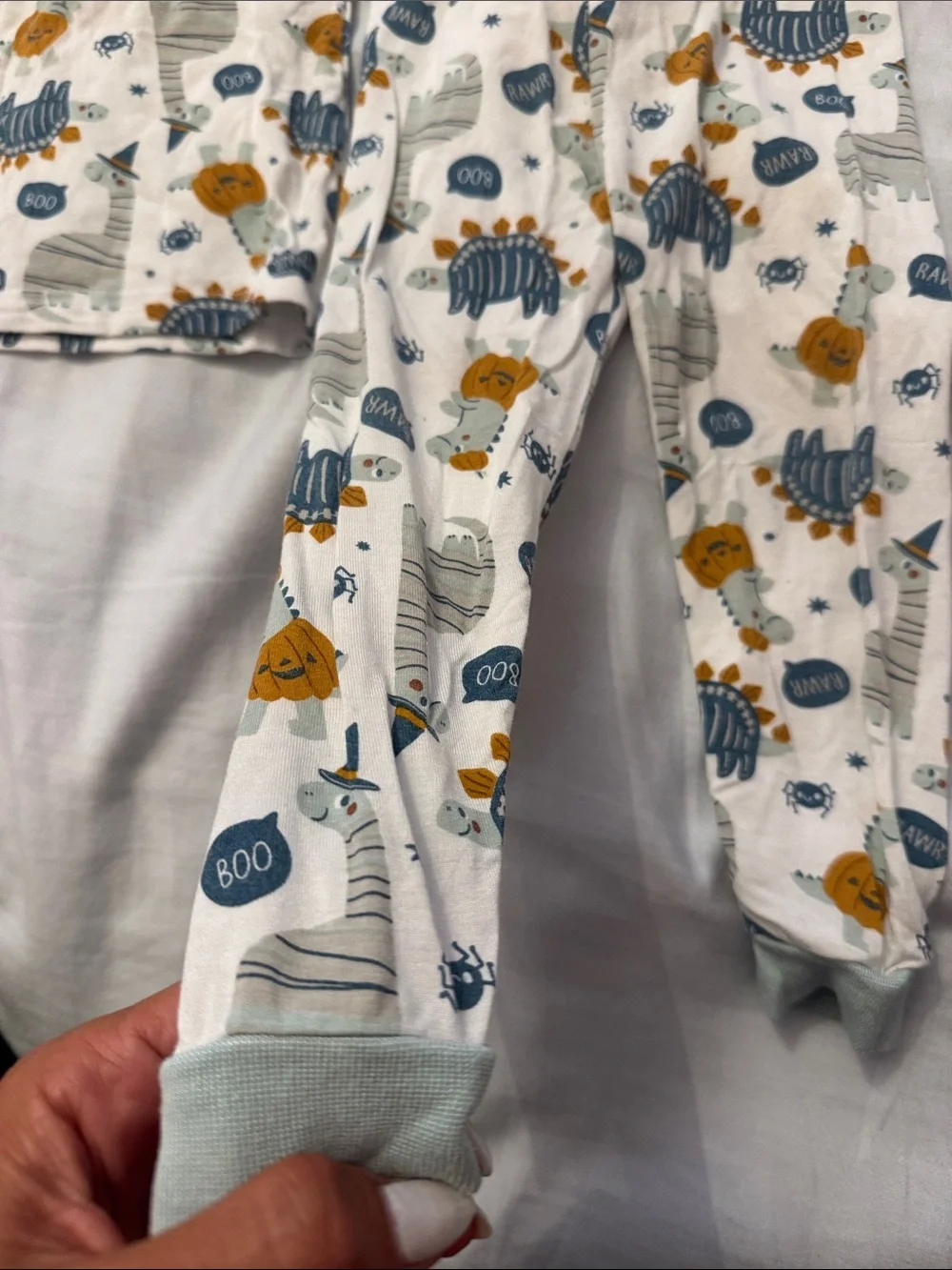 Halloween dinosaur theme two piece pajama set - 12 months - worn once